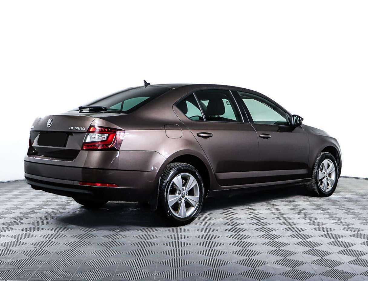 Б/У Шкода Октавия 2018 года. Фото: #4