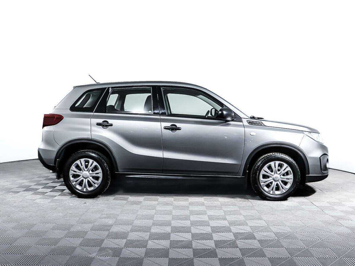 Б/У Сузуки Витара 2021 года. Фото: #3