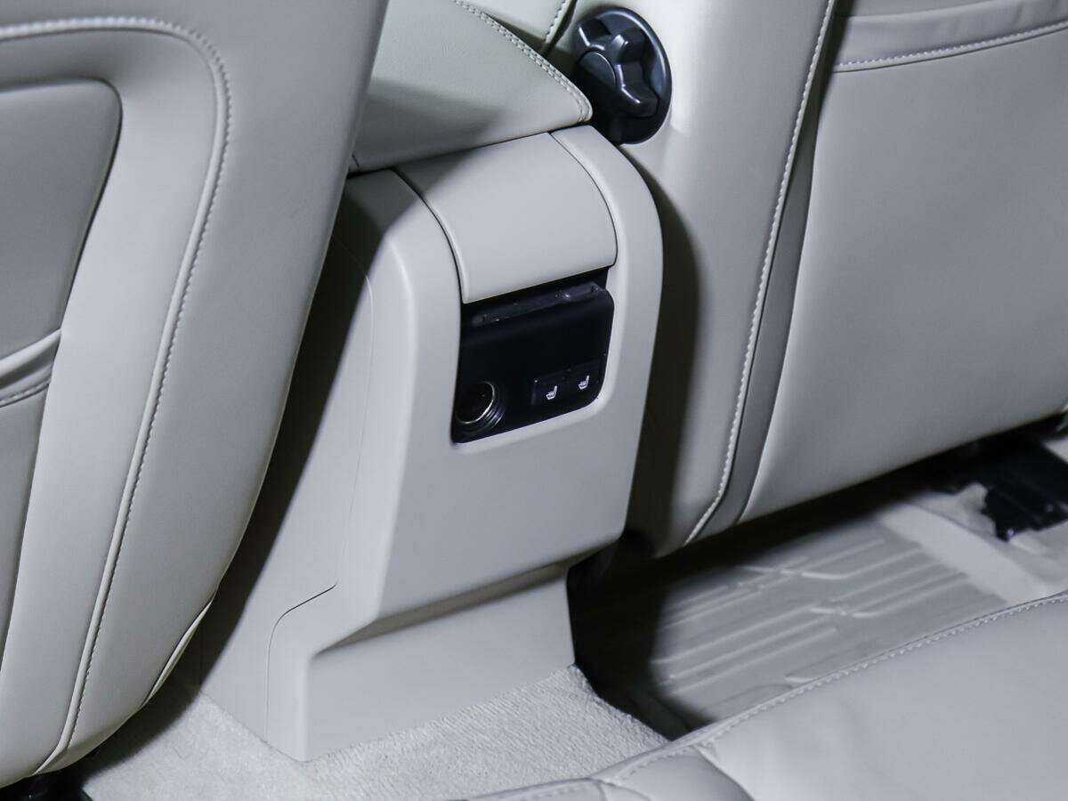 Б/У Вольво С60 2014 года. Фото: #15