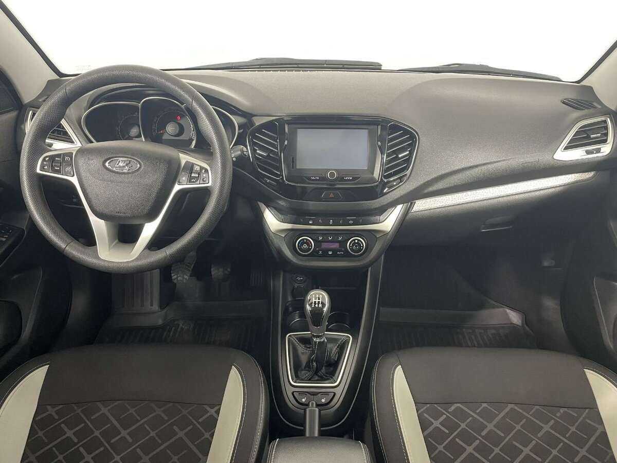 Б/У Лада (ВАЗ) Веста 2018 года. Фото: #6