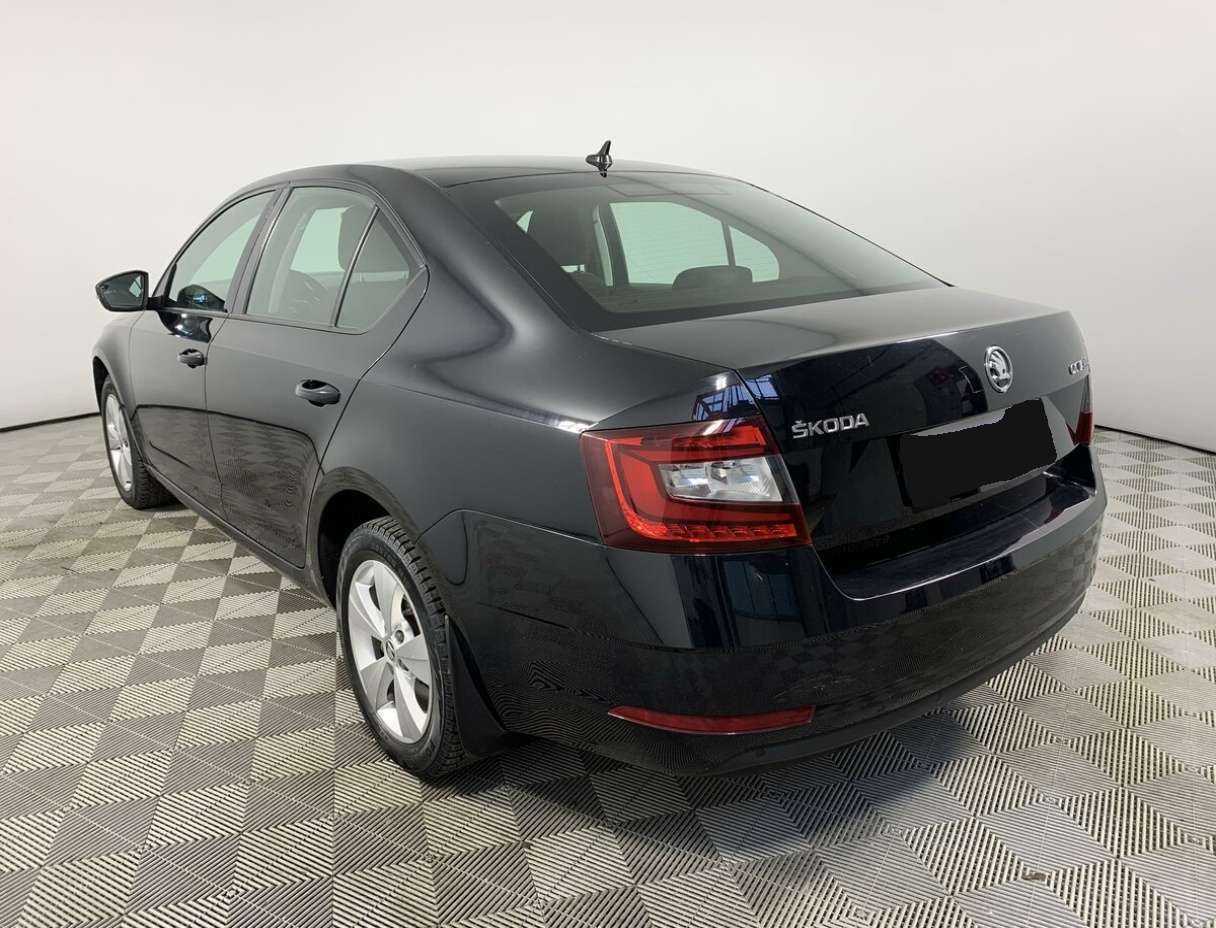 Б/У Шкода Октавия 2018 года. Фото: #6
