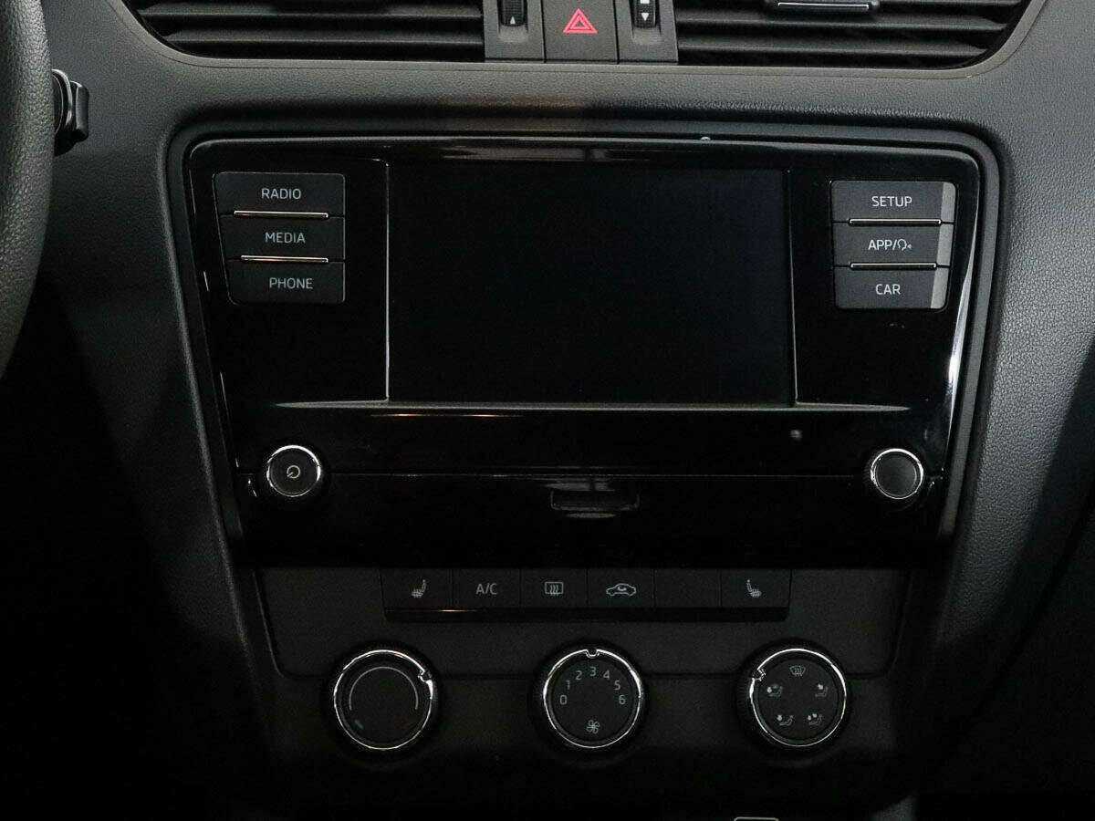 Б/У Шкода Октавия 2018 года. Фото: #9