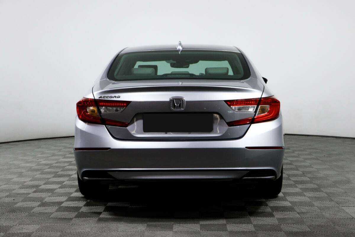 Б/У Хонда Аккорд 2018 года. Фото: #5