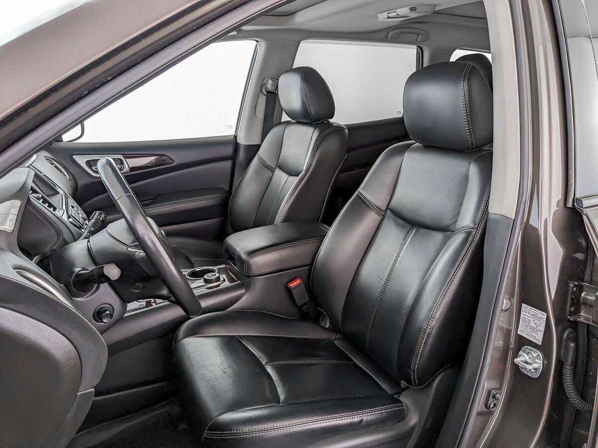 Б/У Ниссан Патфайндер 2016 года. Фото: #15