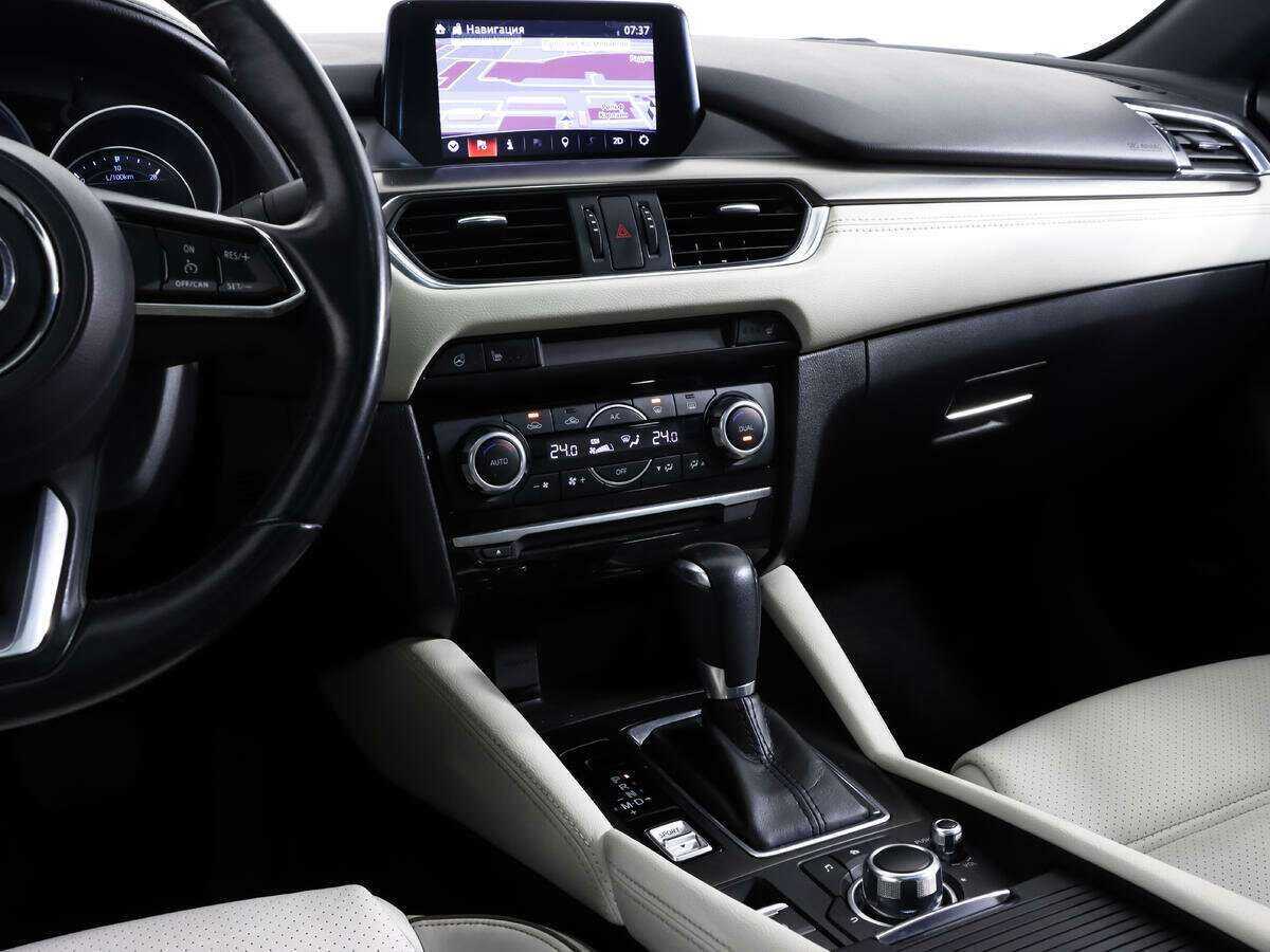 Б/У Мазда 6 2018 года. Фото: #13