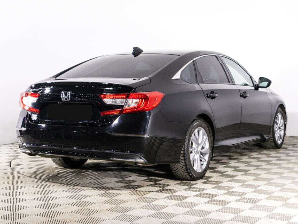 Б/У Хонда Аккорд 2018 года. Фото: #4
