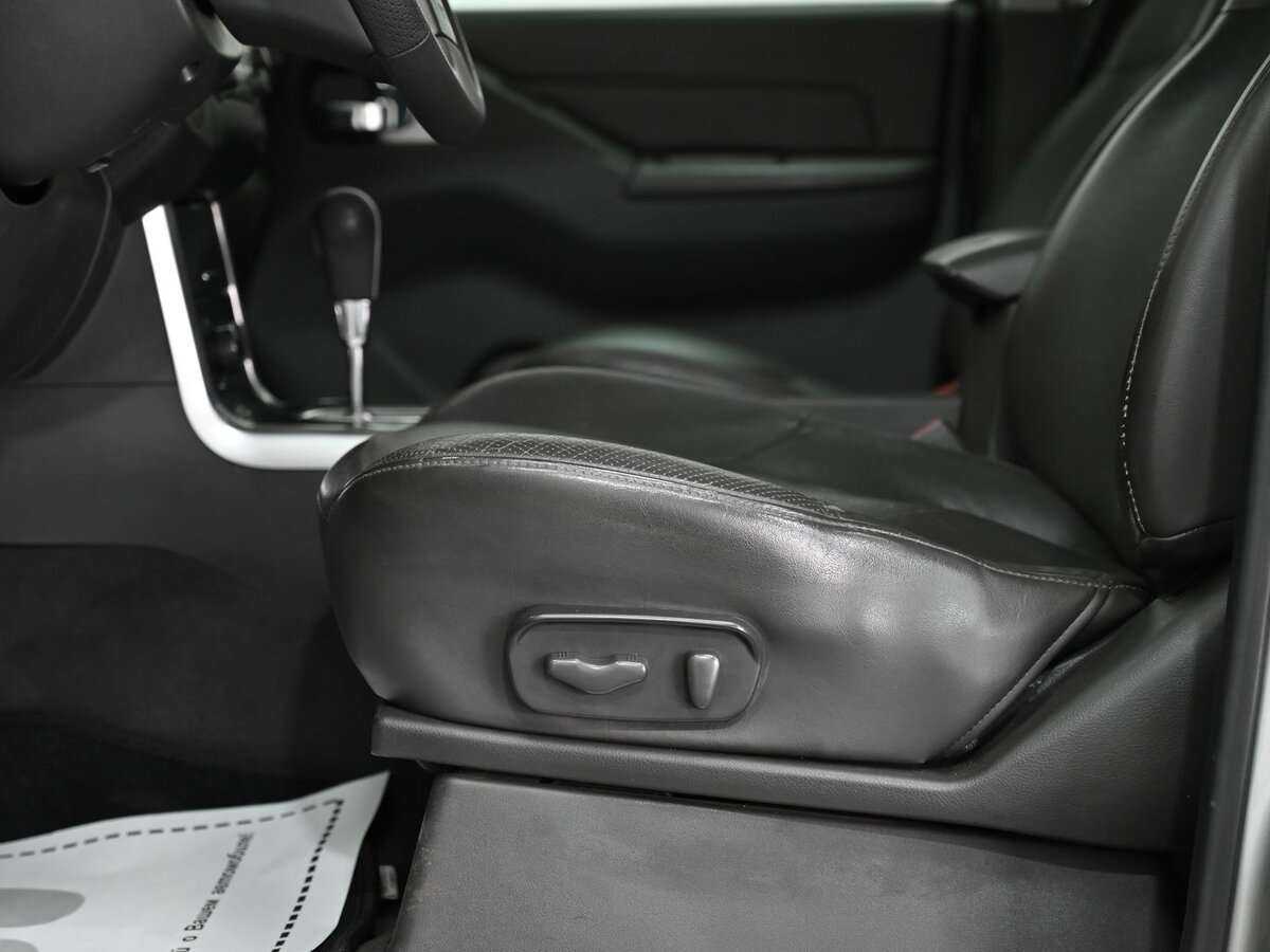 Б/У Ниссан Патфайндер 2012 года. Фото: #11