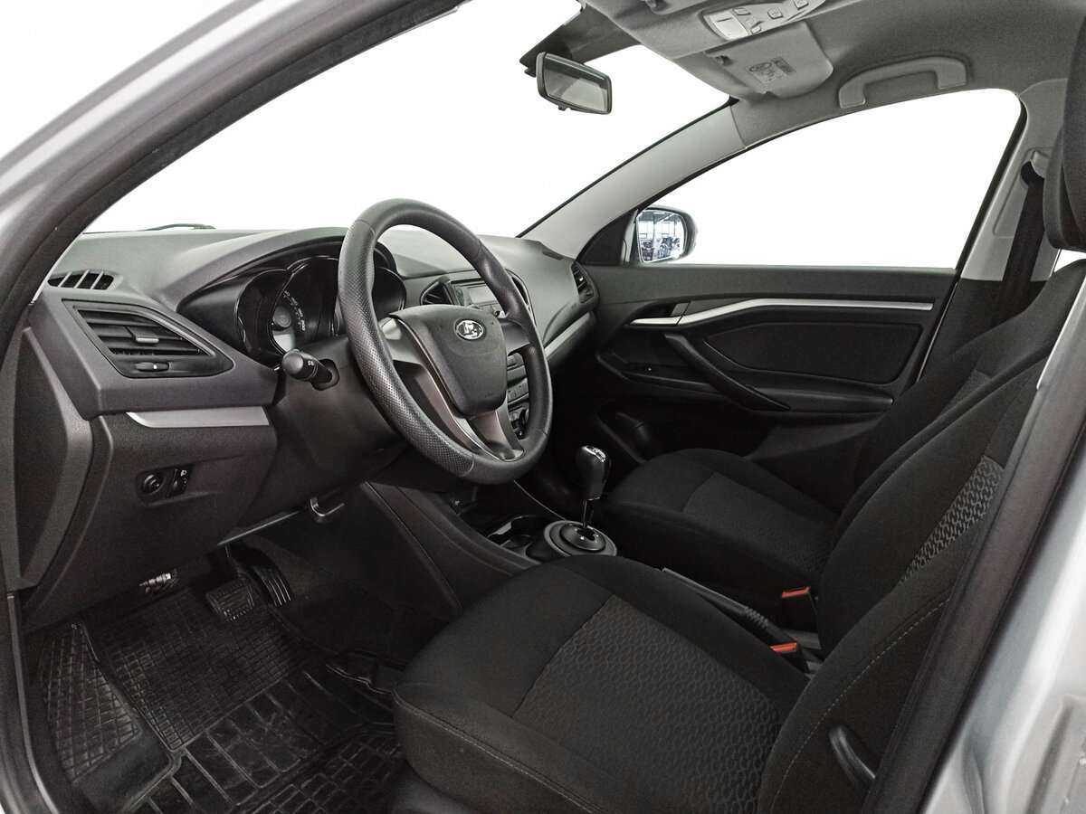 Б/У Лада (ВАЗ) Веста 2015 года. Фото: #11