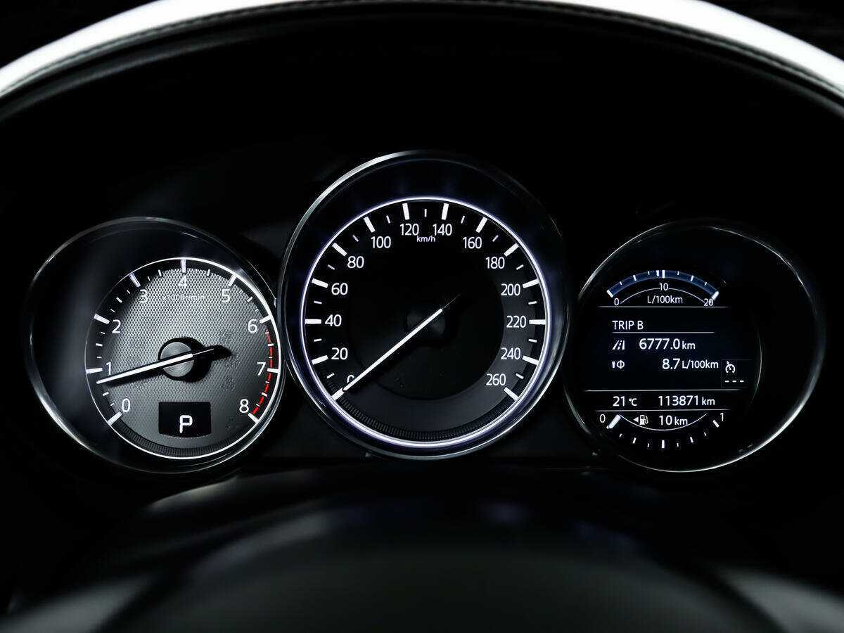 Б/У Мазда 6 2017 года. Фото: #9