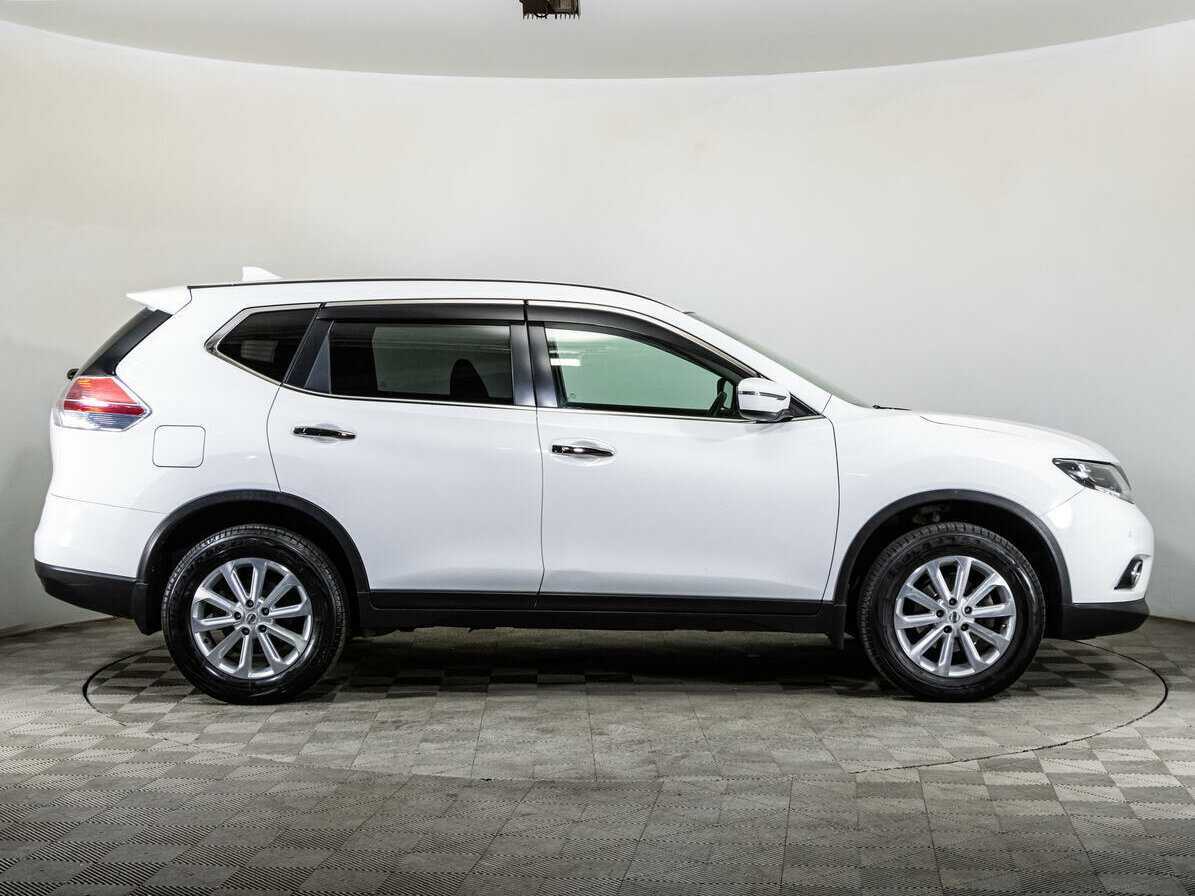 Б/У Ниссан Икс-Трейл 2018 года. Фото: #3