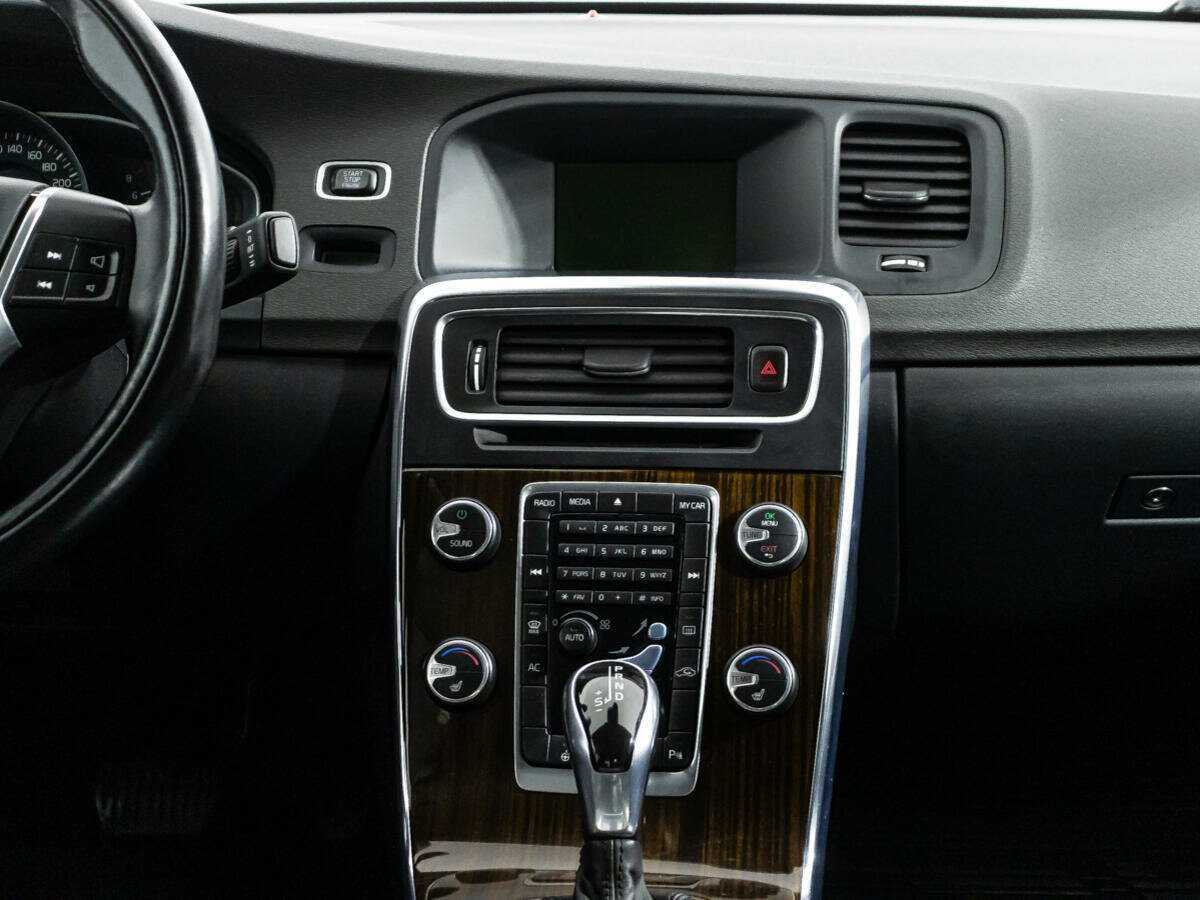 Б/У Вольво С60 2013 года. Фото: #13