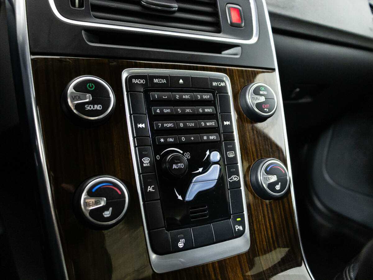 Б/У Вольво С60 2013 года. Фото: #15