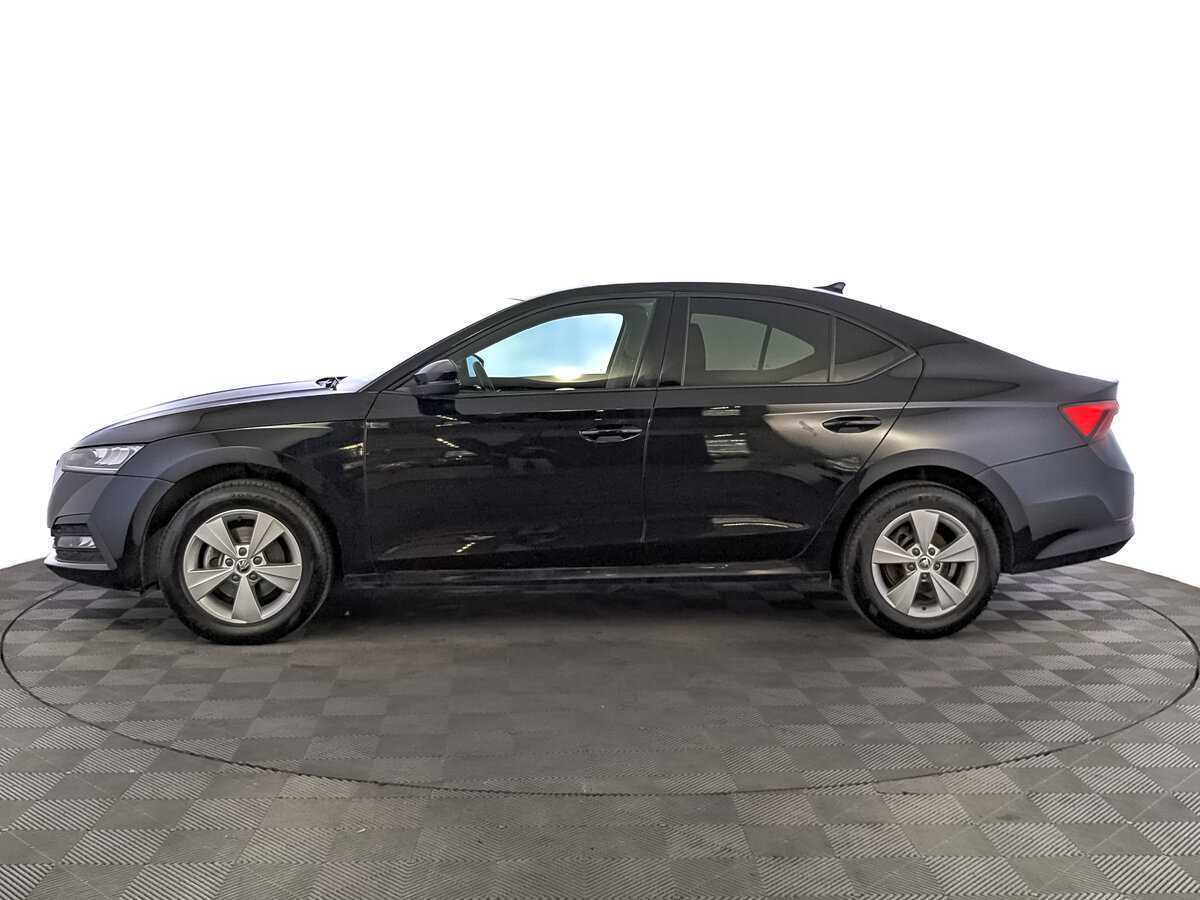 Б/У Шкода Октавия 2021 года. Фото: #7