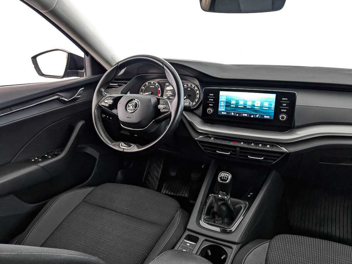 Б/У Шкода Октавия 2021 года. Фото: #21