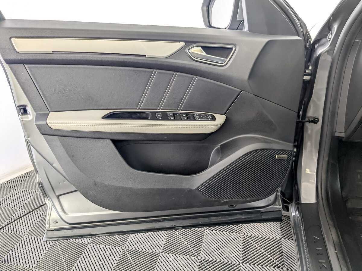 Б/У Рено Аркана 2021 года. Фото: #14