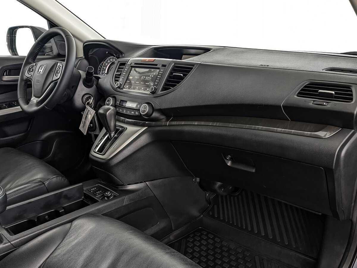 Б/У Хонда ЦР-В 2013 года. Фото: #8