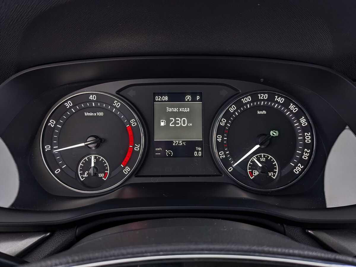 Б/У Шкода Октавия 2021 года. Фото: #11