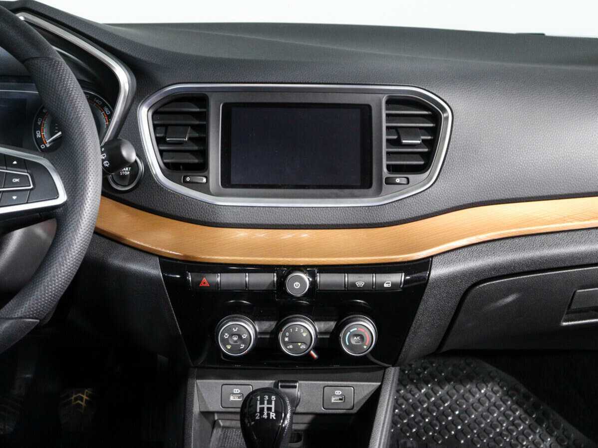 Б/У Лада (ВАЗ) Веста 2023 года. Фото: #10