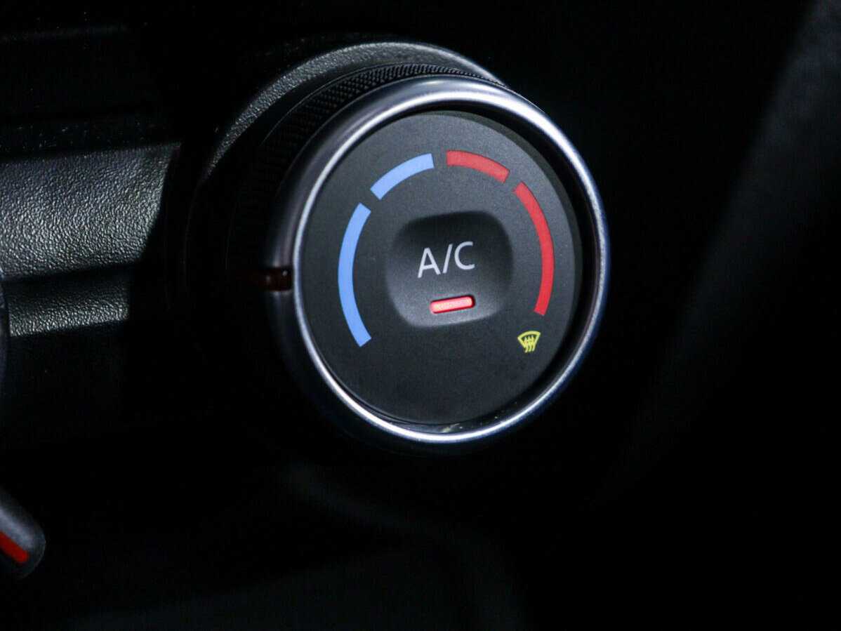 Б/У Лада (ВАЗ) Веста 2023 года. Фото: #16