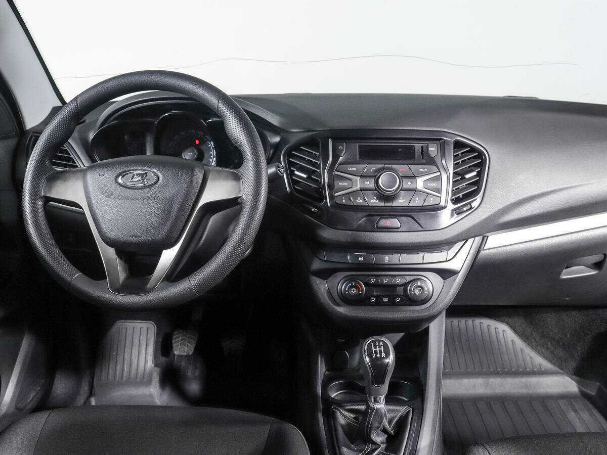 Б/У Лада (ВАЗ) Веста 2016 года. Фото: #11