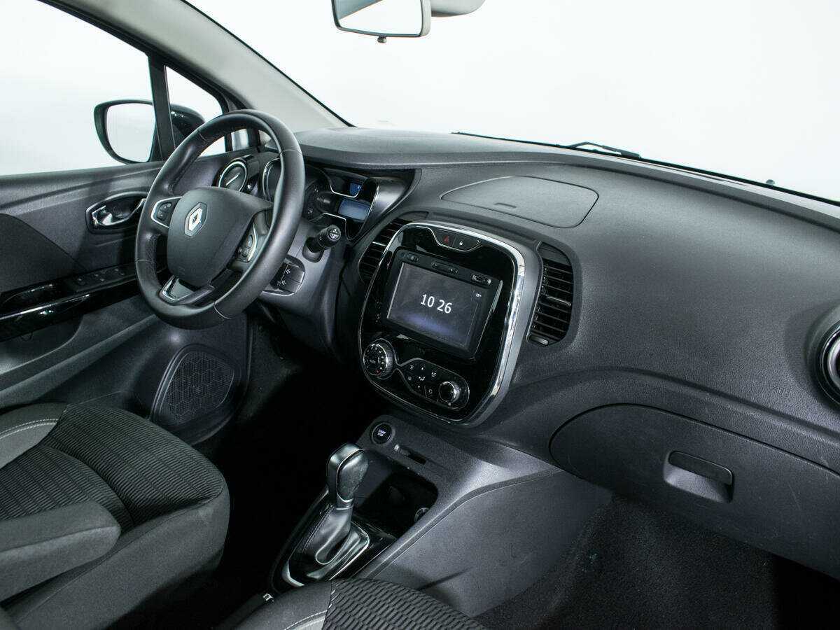 Б/У Рено Каптюр 2017 года. Фото: #8