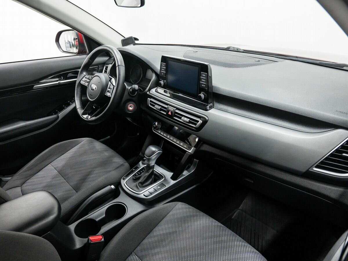 Б/У Киа Сельтос 2021 года. Фото: #6