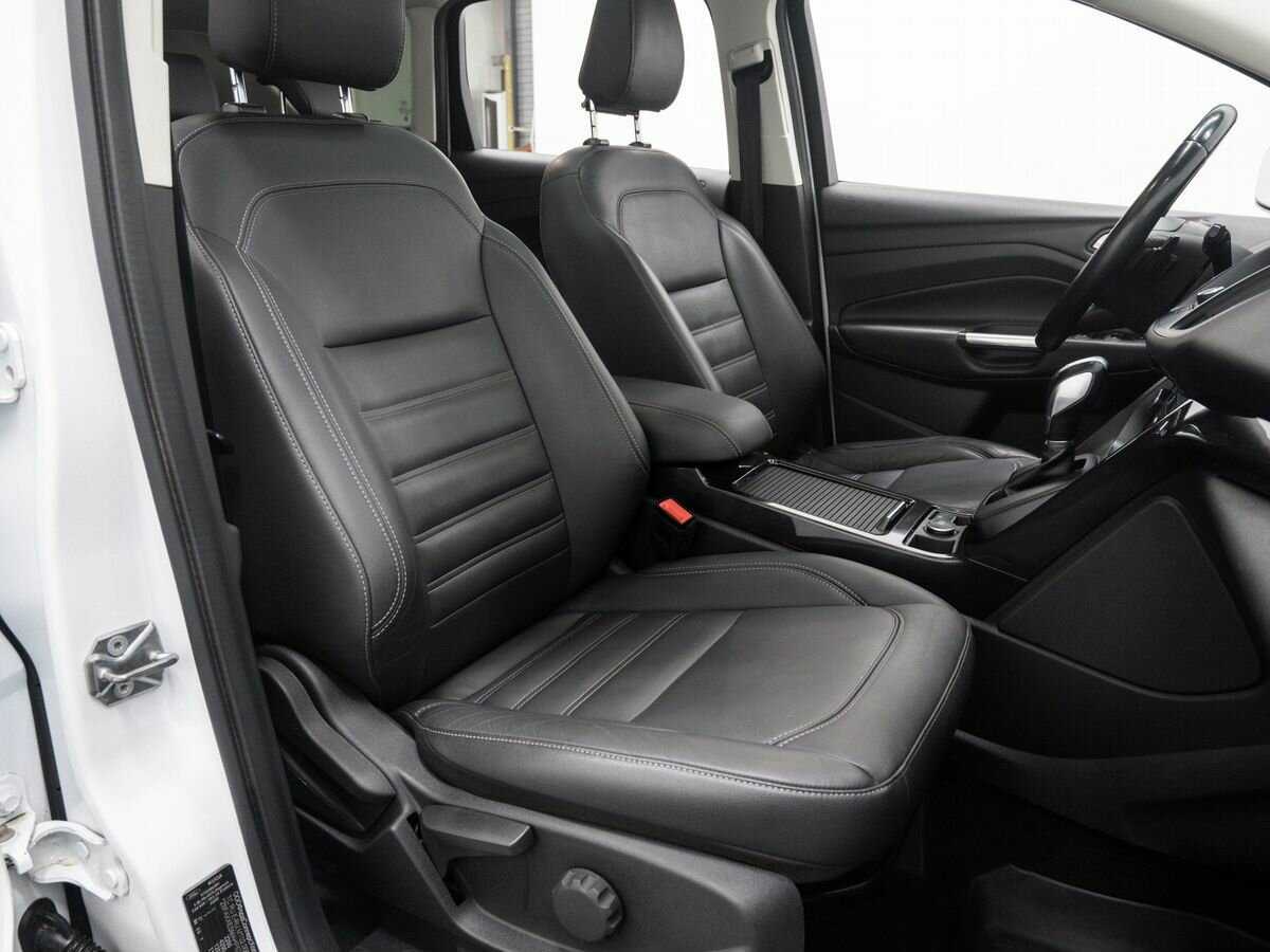 Б/У Форд Куга 2017 года. Фото: #8