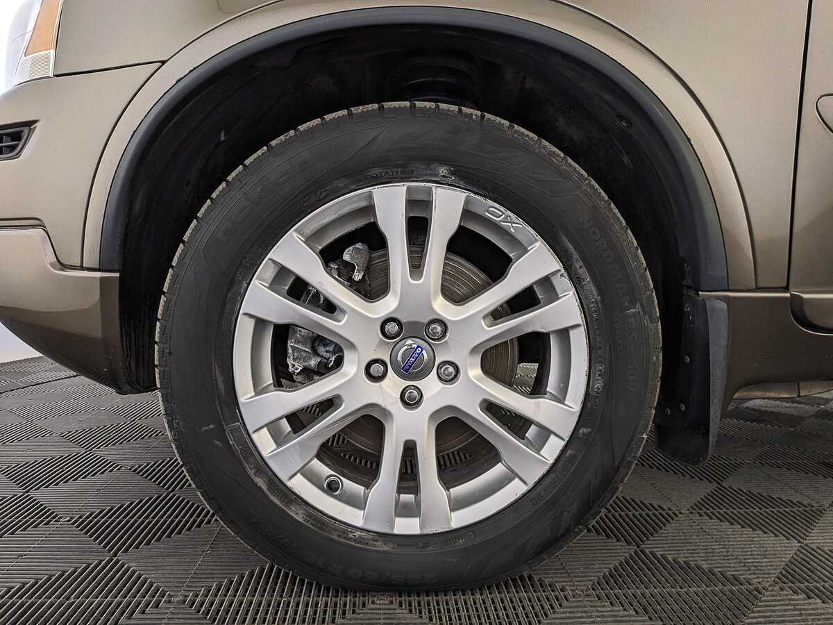 Б/У Вольво ИксЦ90 2014 года. Фото: #11