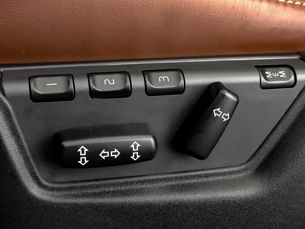 Б/У Вольво ИксЦ90 2014 года. Фото: #24