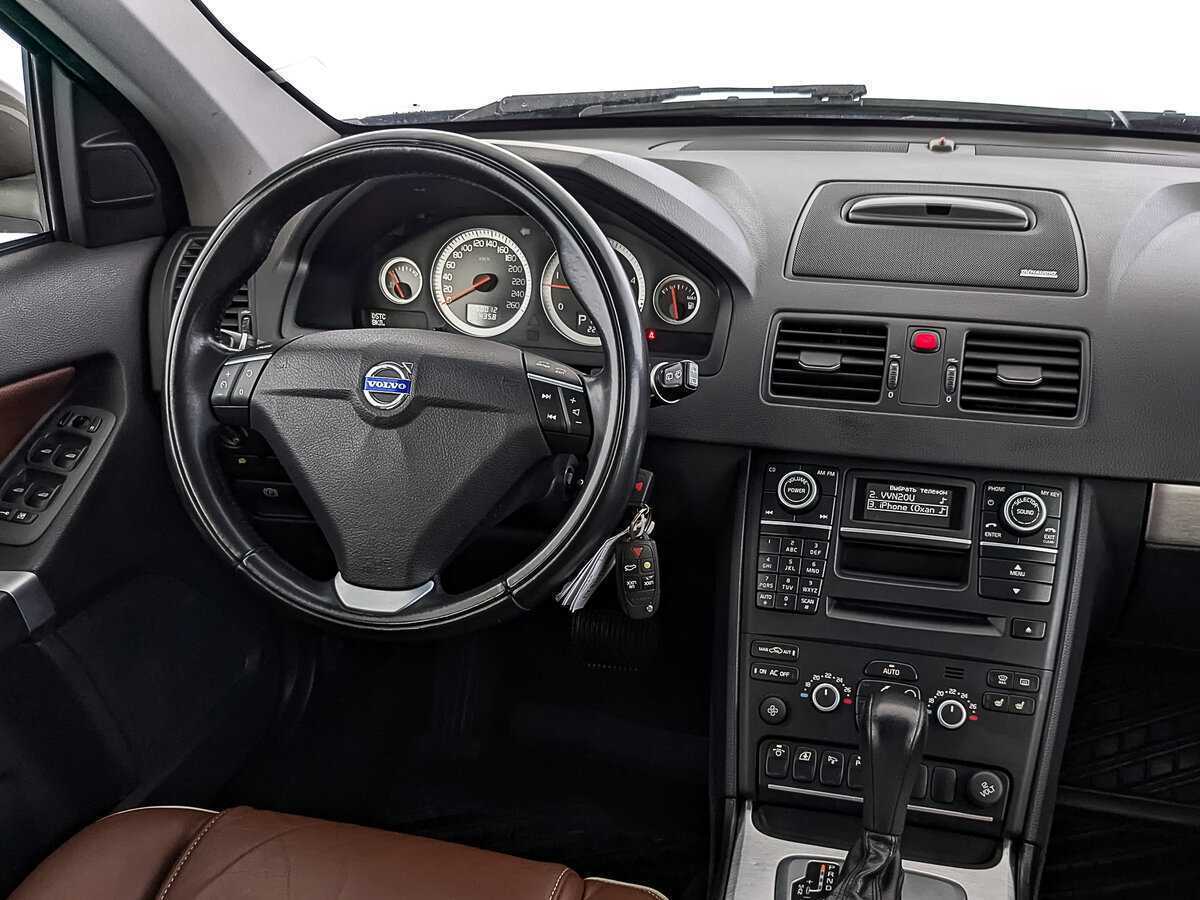 Б/У Вольво ИксЦ90 2014 года. Фото: #25