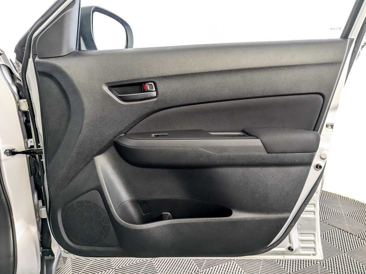 Б/У Сузуки Витара 2021 года. Фото: #23