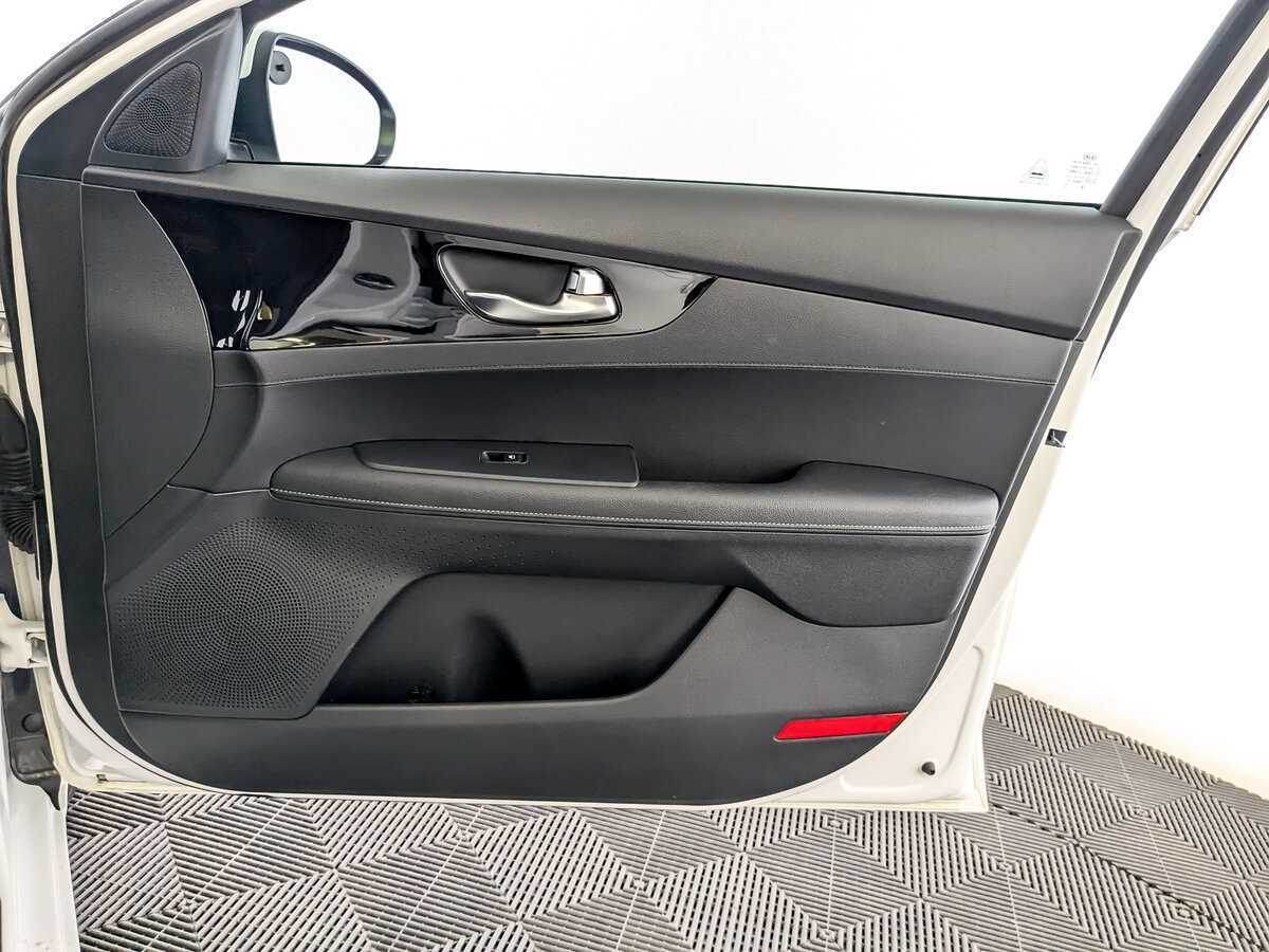 Б/У Киа Церато 2020 года. Фото: #23