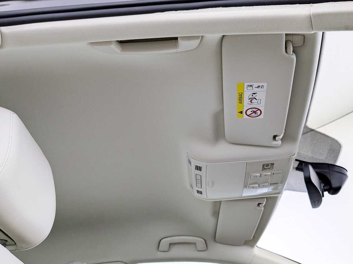 Б/У Фольксваген Пассат 2017 года. Фото: #20