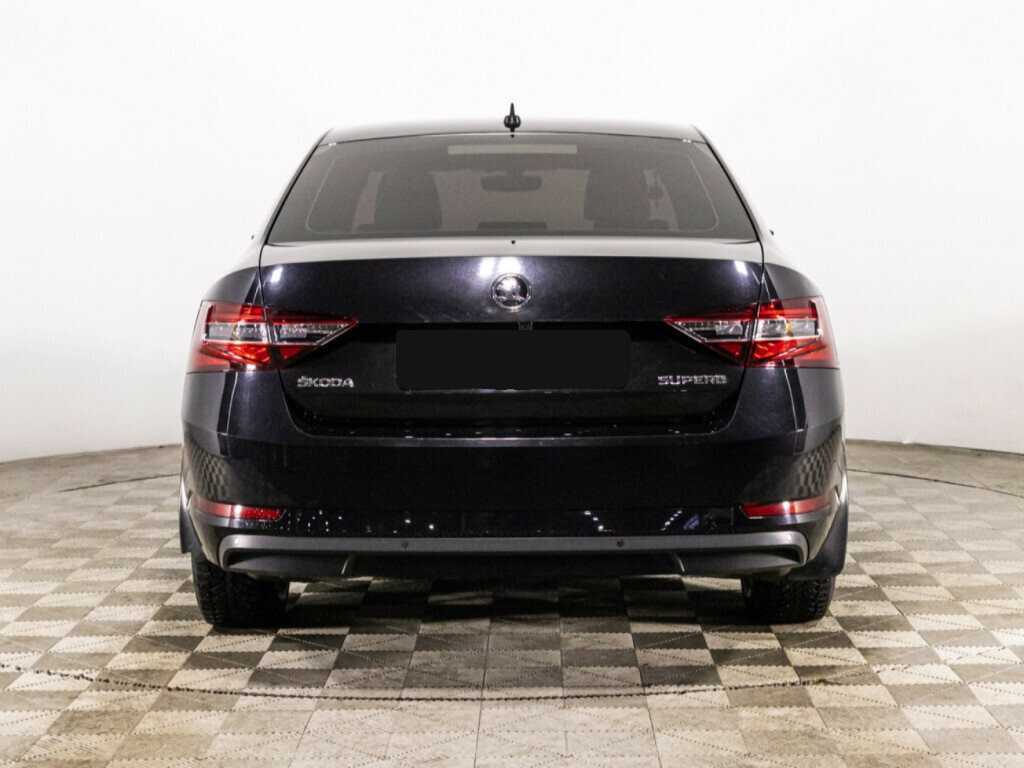 Б/У Шкода Суперб 2017 года. Фото: #5