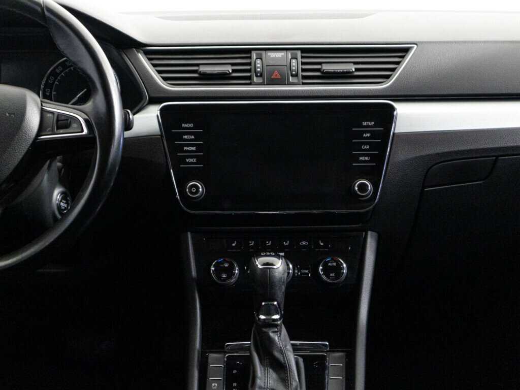 Б/У Шкода Суперб 2017 года. Фото: #13