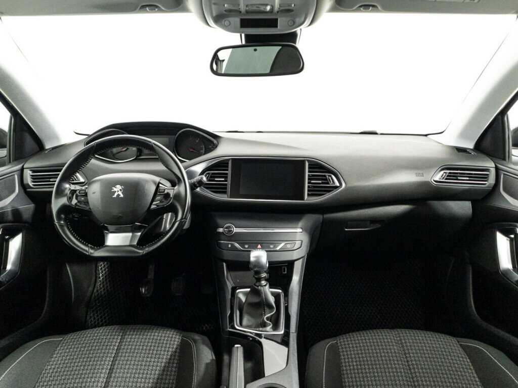 Б/У Пежо 308 2018 года. Фото: #12