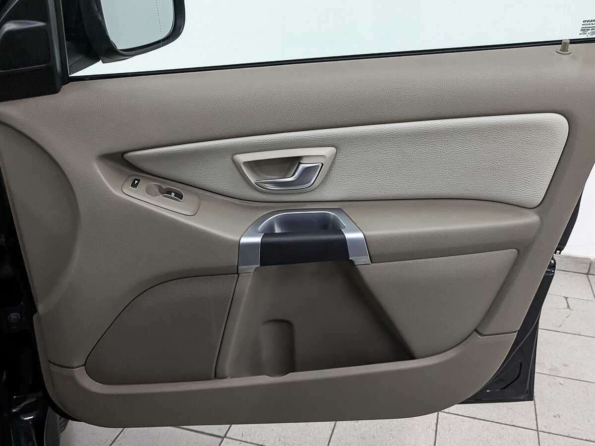 Б/У Вольво ИксЦ90 2012 года. Фото: #22