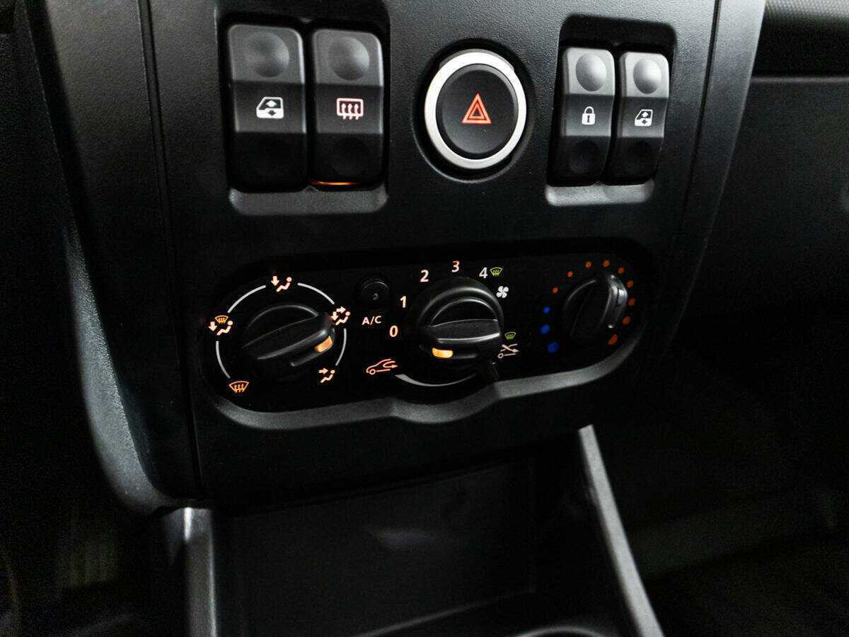 Б/У Лада (ВАЗ) Ларгус 2016 года. Фото: #14