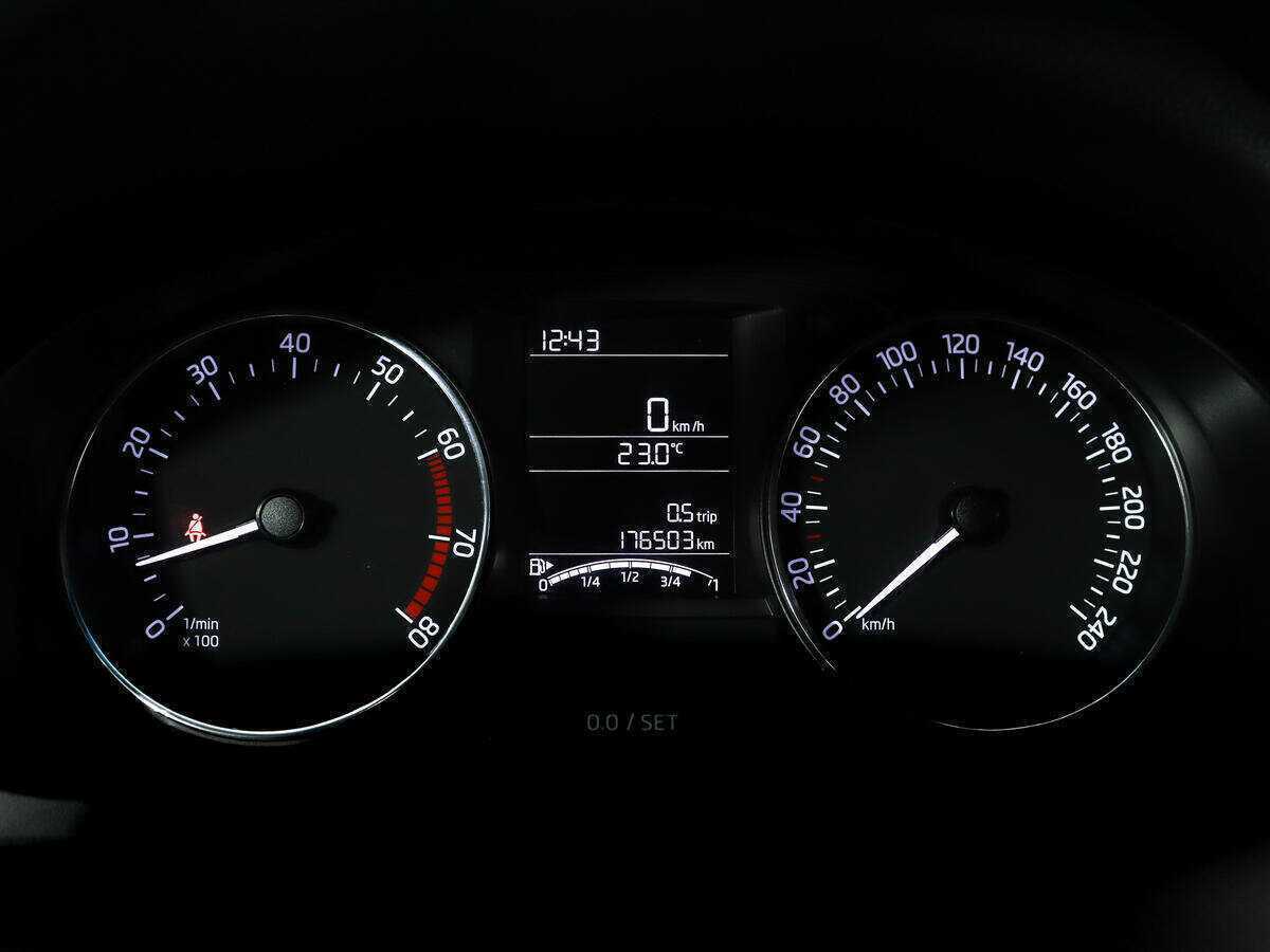 Б/У Шкода Рапид 2017 года. Фото: #11