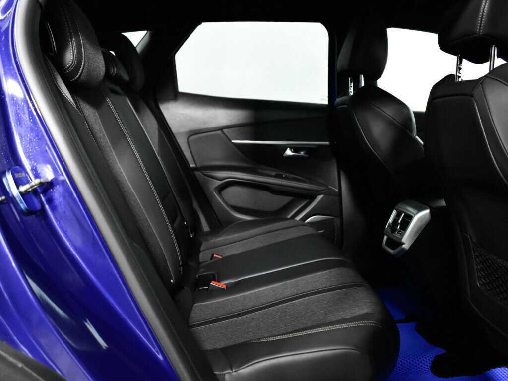 Б/У Пежо 3008 2017 года. Фото: #9