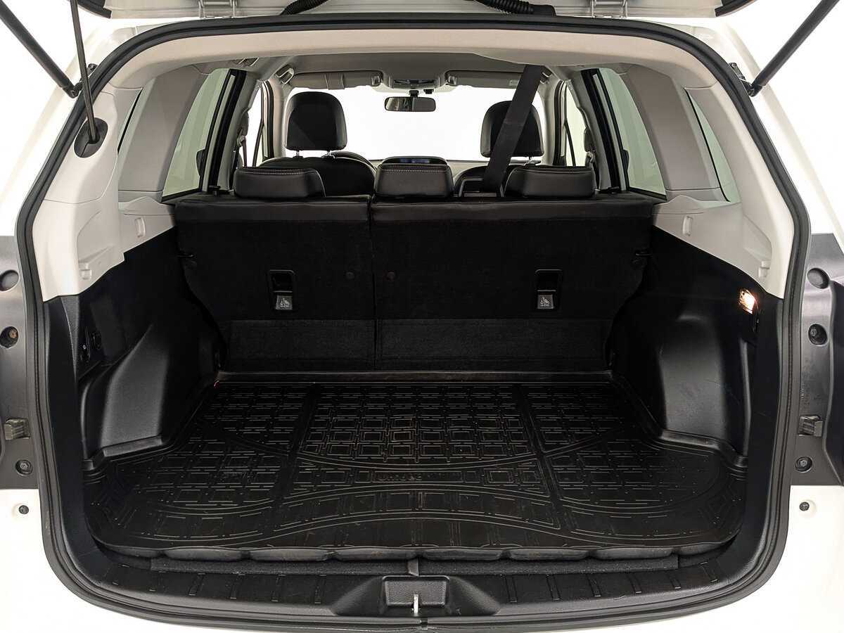 Б/У Субару Форестер 2018 года. Фото: #9