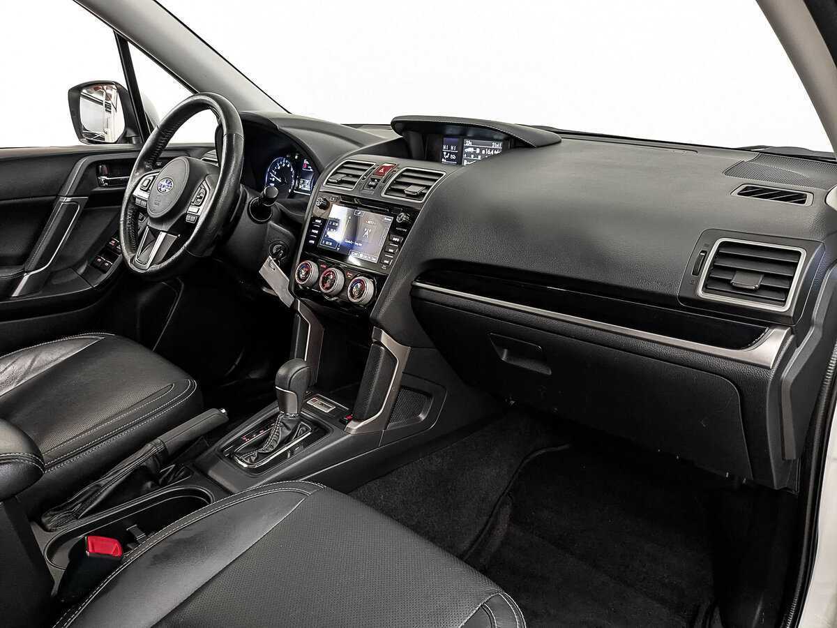 Б/У Субару Форестер 2018 года. Фото: #12