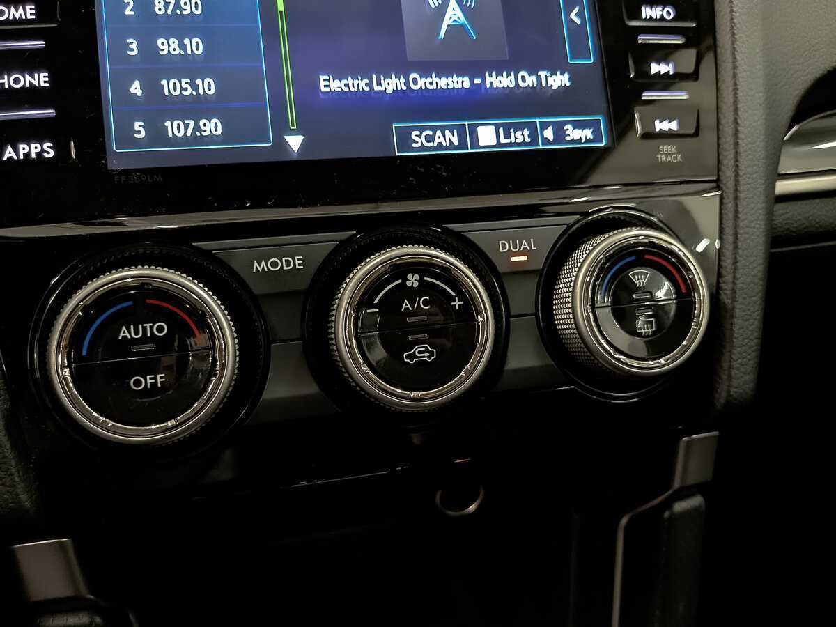 Б/У Субару Форестер 2018 года. Фото: #24