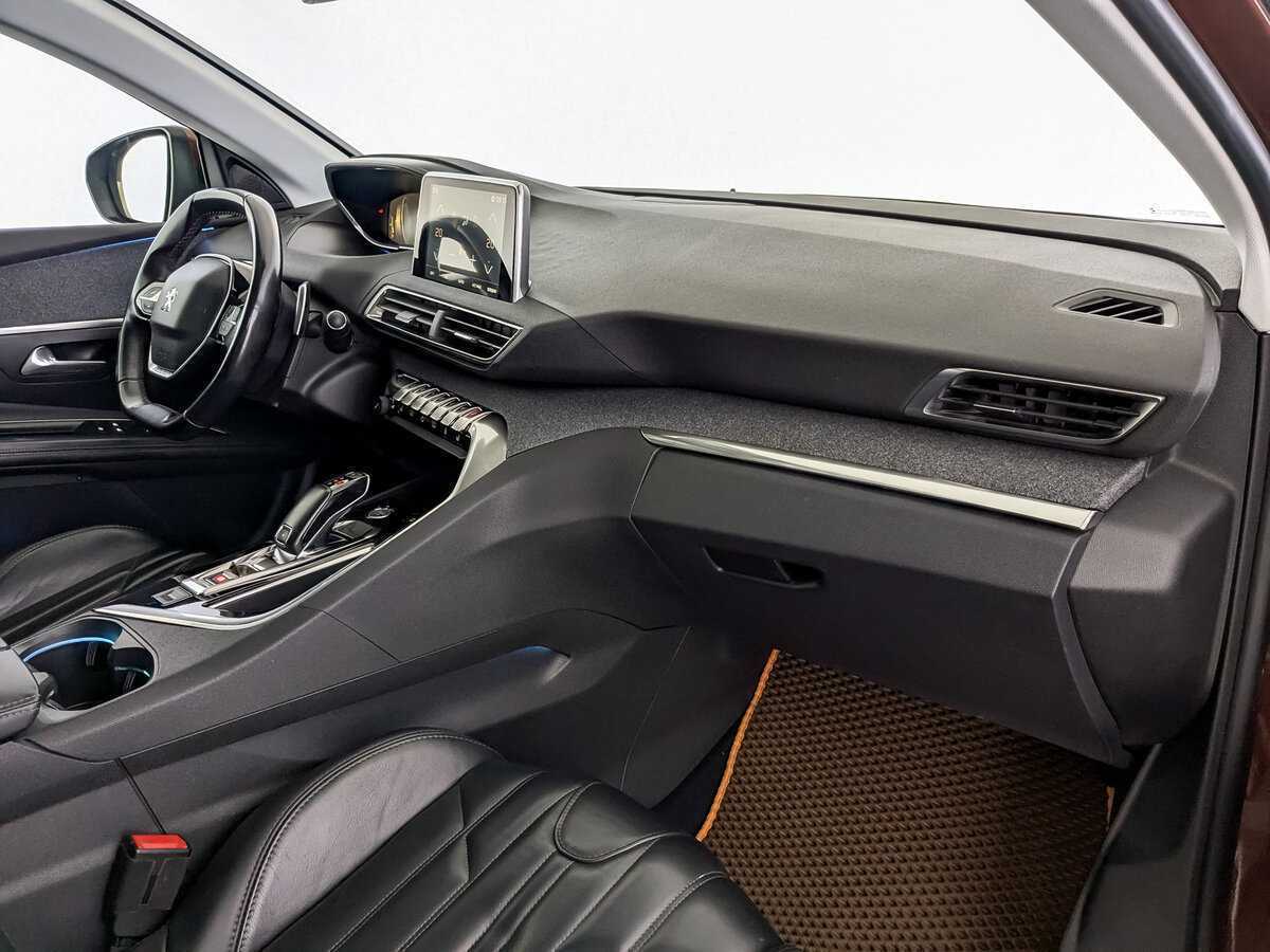 Б/У Пежо 3008 2017 года. Фото: #10