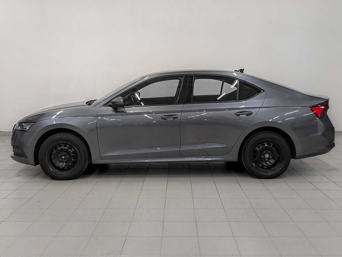 Б/У Шкода Октавия 2021 года. Фото: #7