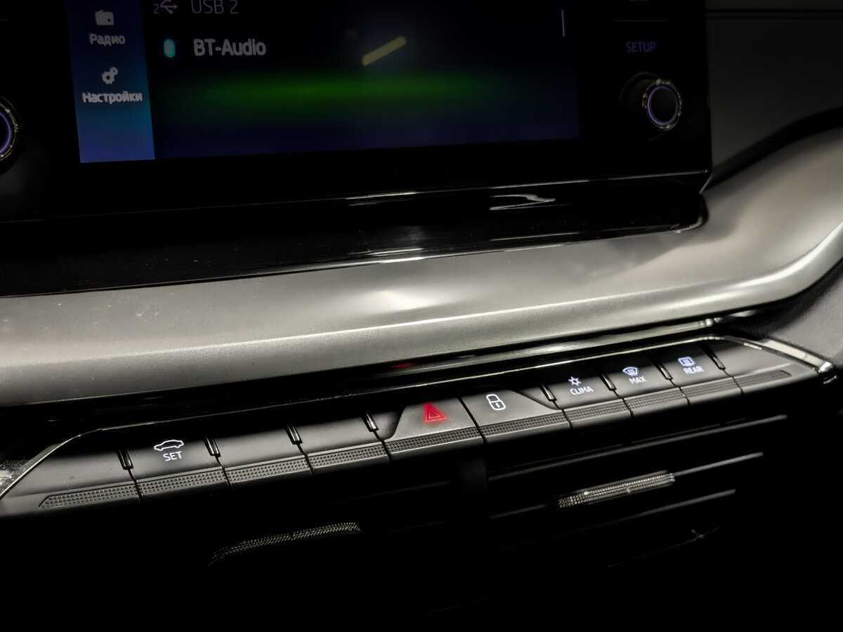 Б/У Шкода Октавия 2021 года. Фото: #24