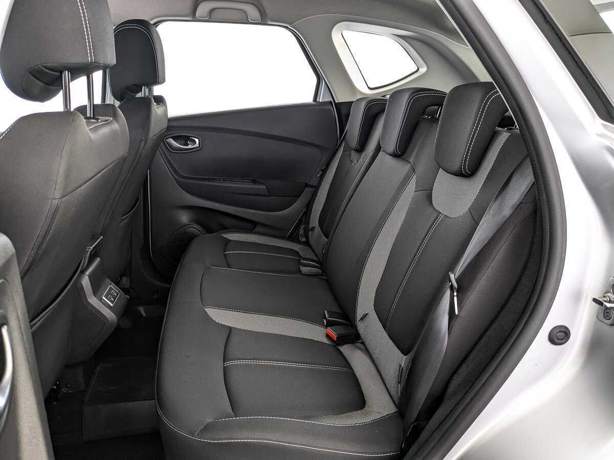 Б/У Рено Каптюр 2021 года. Фото: #17