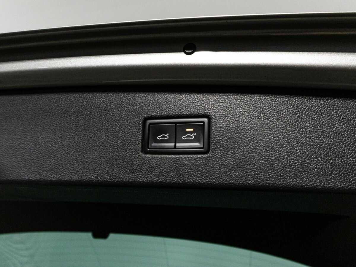 Б/У Фольксваген Тигуан 2018 года. Фото: #15