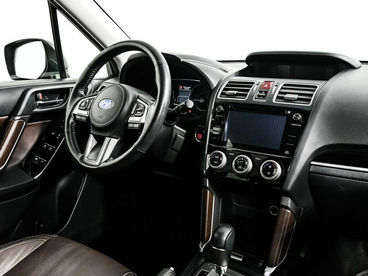 Б/У Субару Форестер 2016 года. Фото: #8