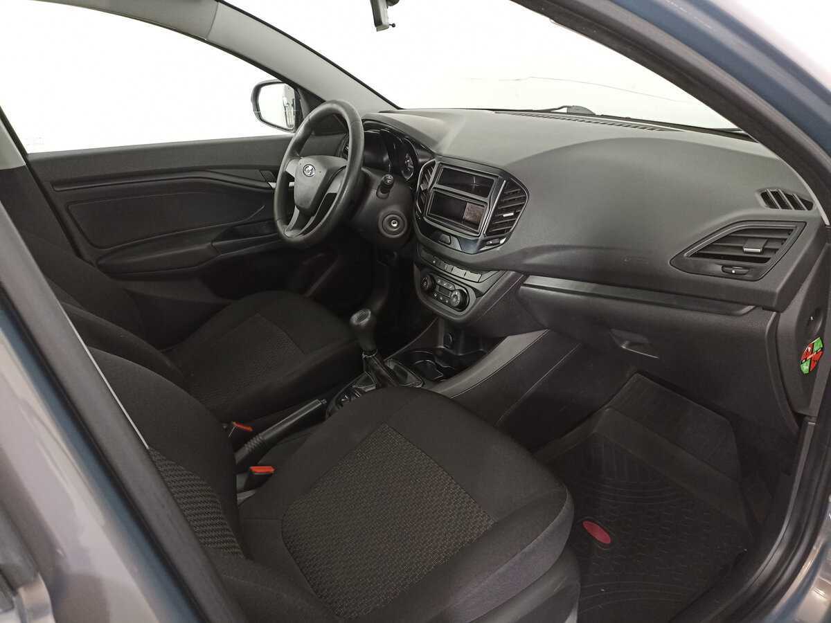 Б/У Лада (ВАЗ) Веста 2017 года. Фото: #9